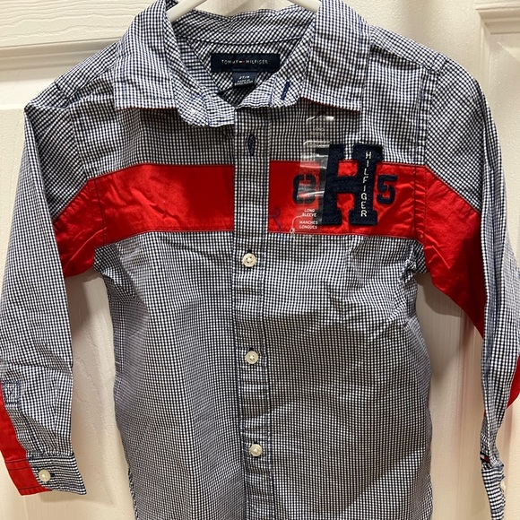 NWT - Tommy Hilfiger - boys plaid button down shirt. - Picture 1 of 6